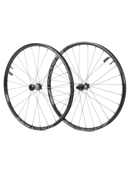 JGO. RUEDAS SPECIALIZED TRAVERSE 29'' EJE BOOST 148mm NUCLEO SHIMANO 9-10-11-12V