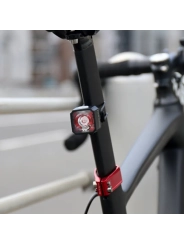 Faro de seguridad trasero con visibilidad 300 grados CatEye NANO 60.