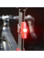 Detalle-luz-trasera-CatEye-ViZ150-150-lúmenes-visibilidad-300-grados